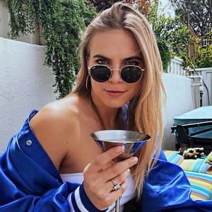 Meet your Posher, Julia